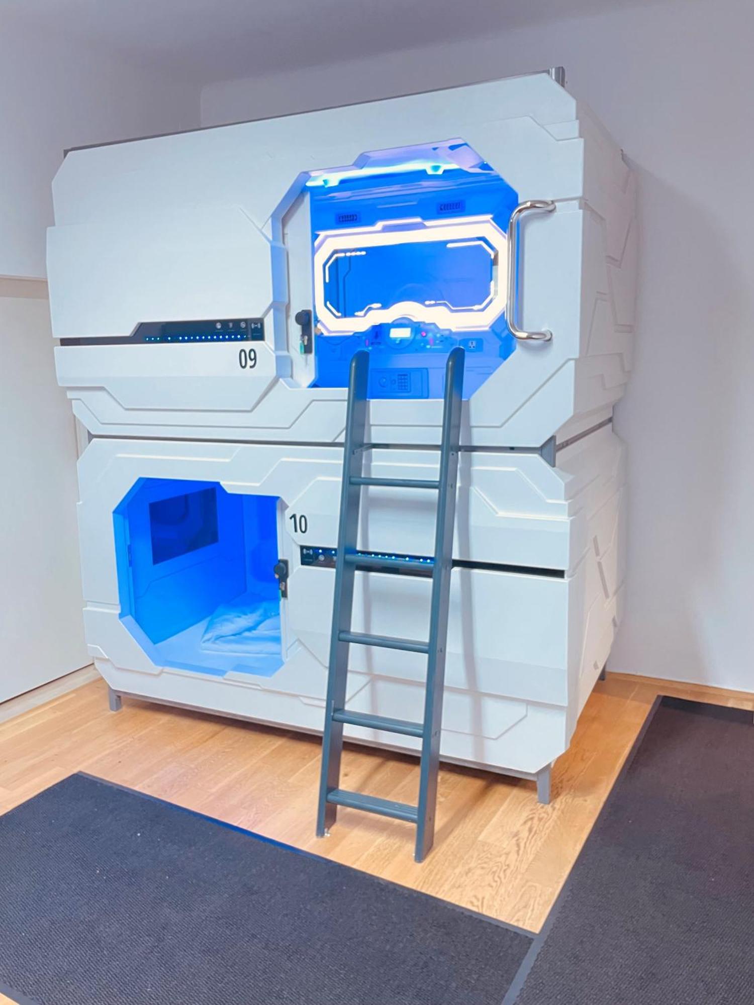 Space Home Apartment - Downtown Wina Bagian luar foto