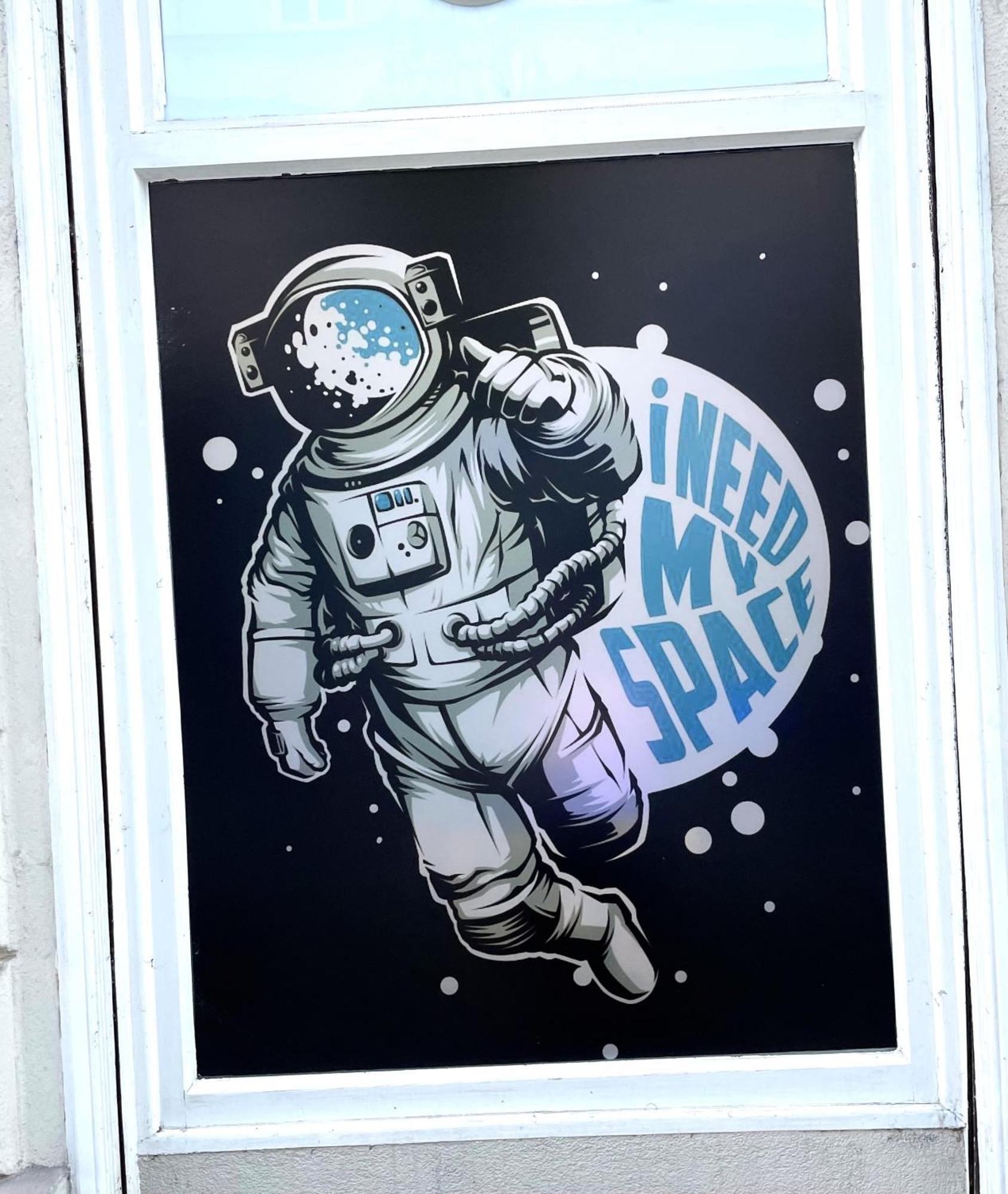 Space Home Apartment - Downtown Wina Bagian luar foto