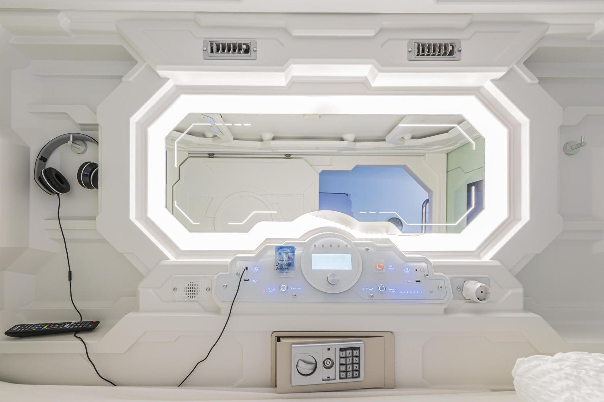 Space Home Apartment - Downtown Wina Bagian luar foto