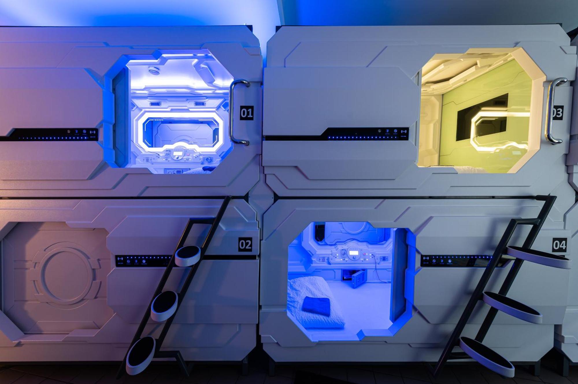 Space Home Apartment - Downtown Wina Bagian luar foto
